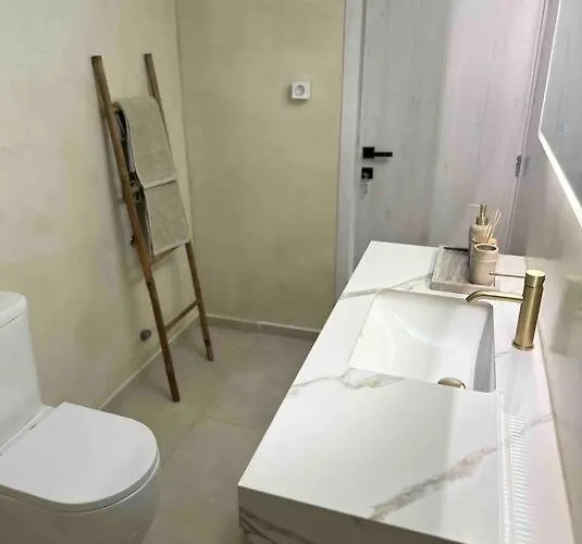 Linear Flat - Center - Private Parking Appartement La Canée