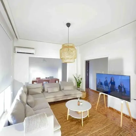 Linear Flat - Center - Private Parking Apartment