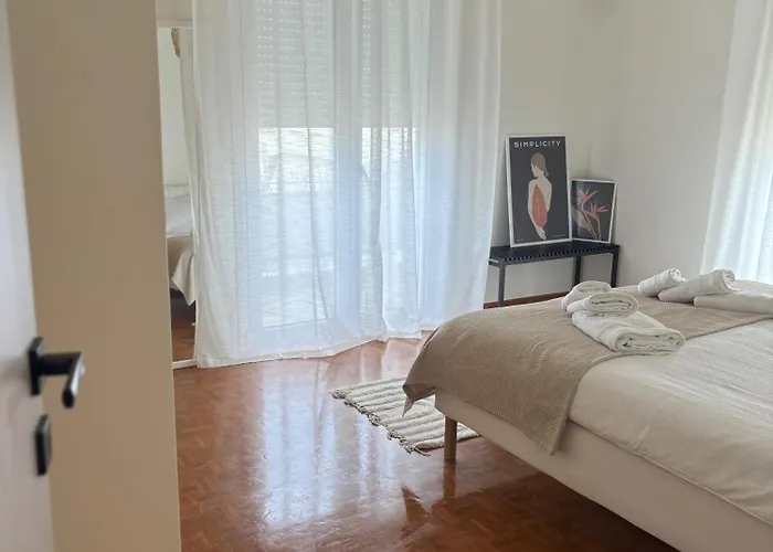 Linear Flat - Center - Private Parking Chania (Crete)