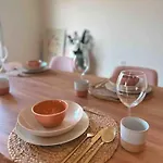 Linear Flat - Center - Private Parking Apartman *