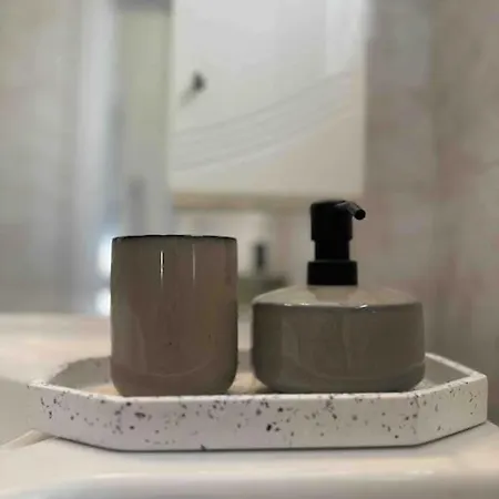 アパート Linear Flat - Center - Private Parking