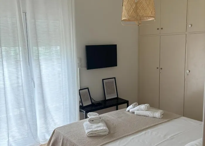 Linear Flat - Center - Private Parking Hriszí Aktí Haniá